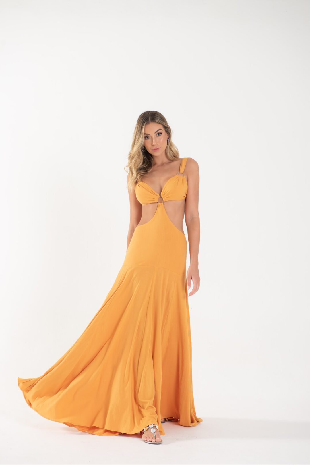 Vestido mostarda Bossa