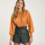 Short couro urban olive