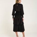 vestido flor de lis preto