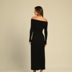vestido midi preto ilhós Maya