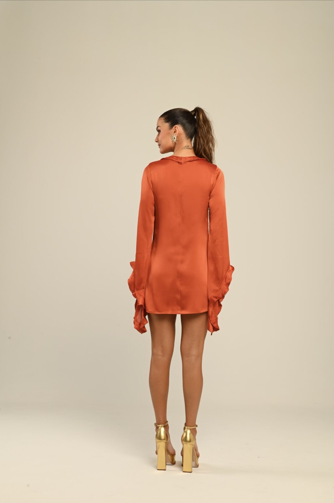 vestido babados Olímpia