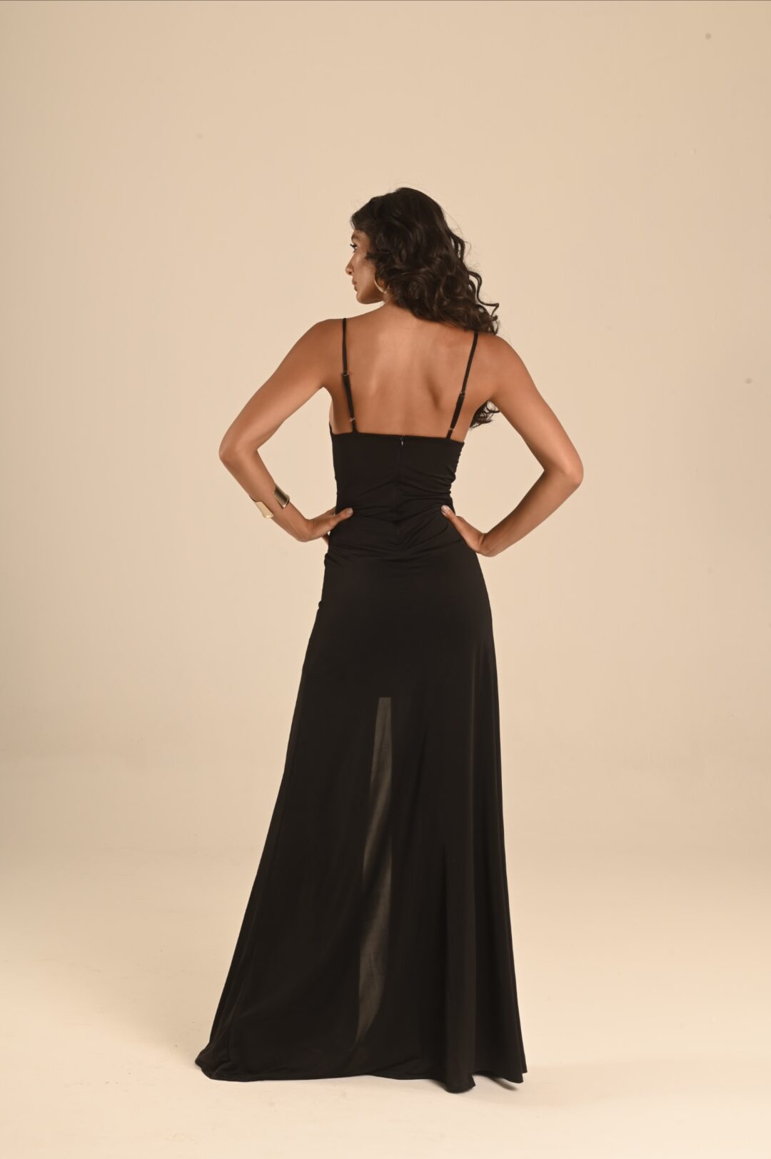 vestido longo drapeado Pérola Negra