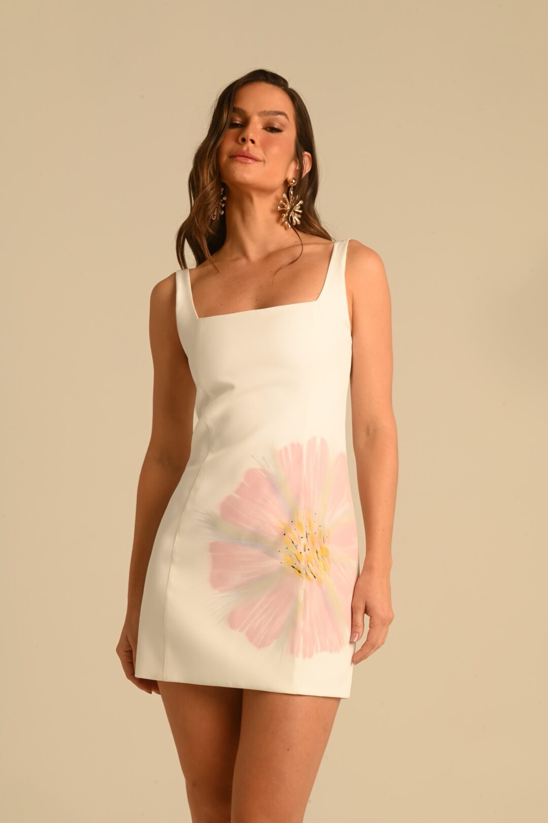 vestido off white pintado a mão Camelia