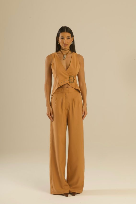 conjunto camel alfaiataria Ava