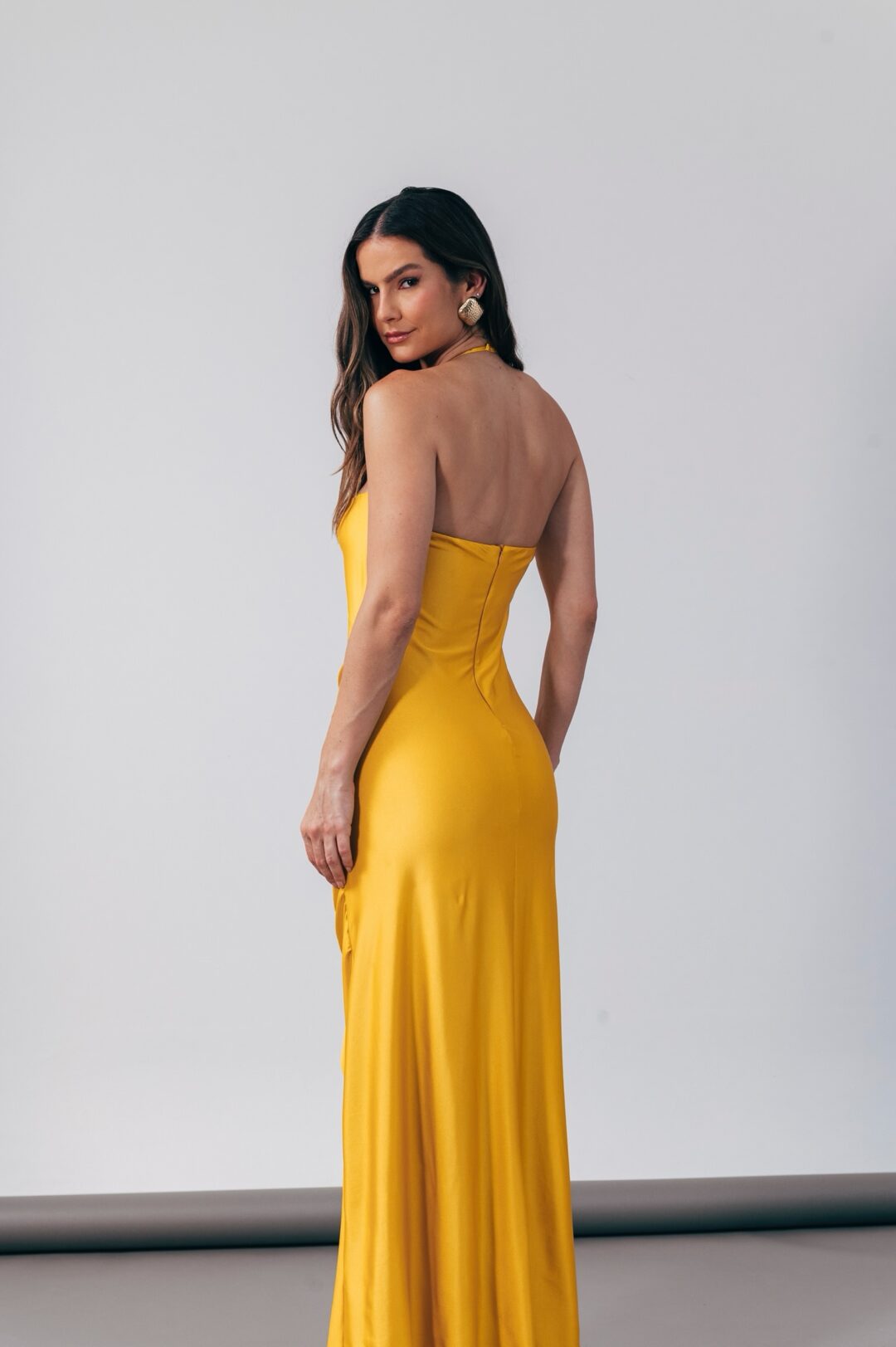 Vestido drapeado Thai amarelo dourado