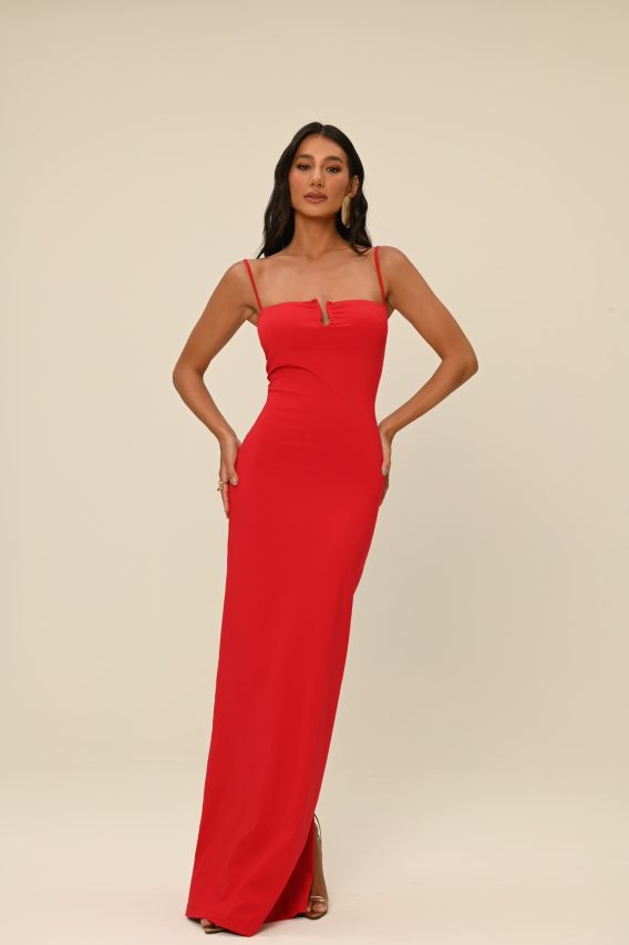 Vestido longo vermelho aviamento rubi