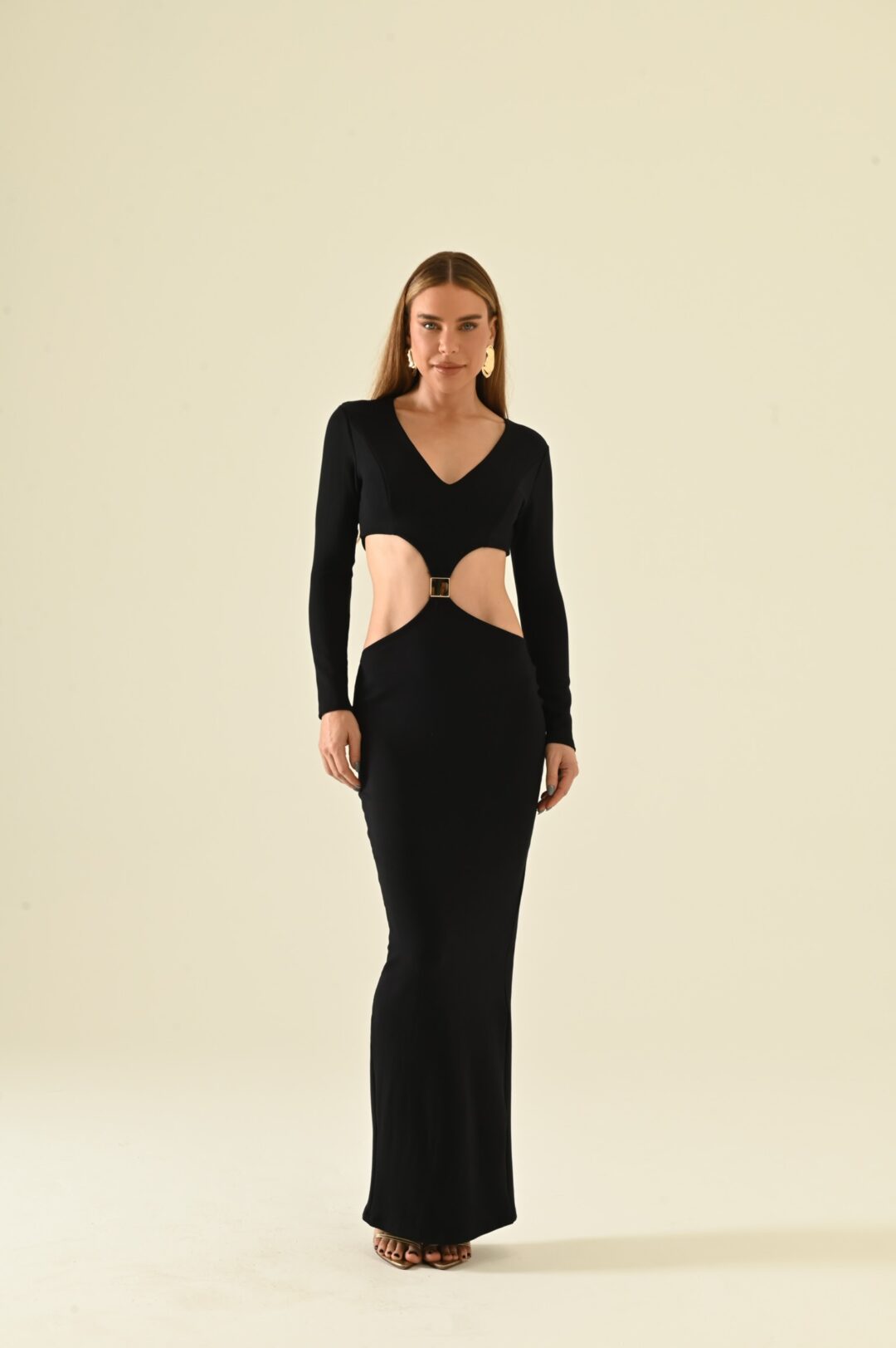 Vestido preto longo aviamento Gold