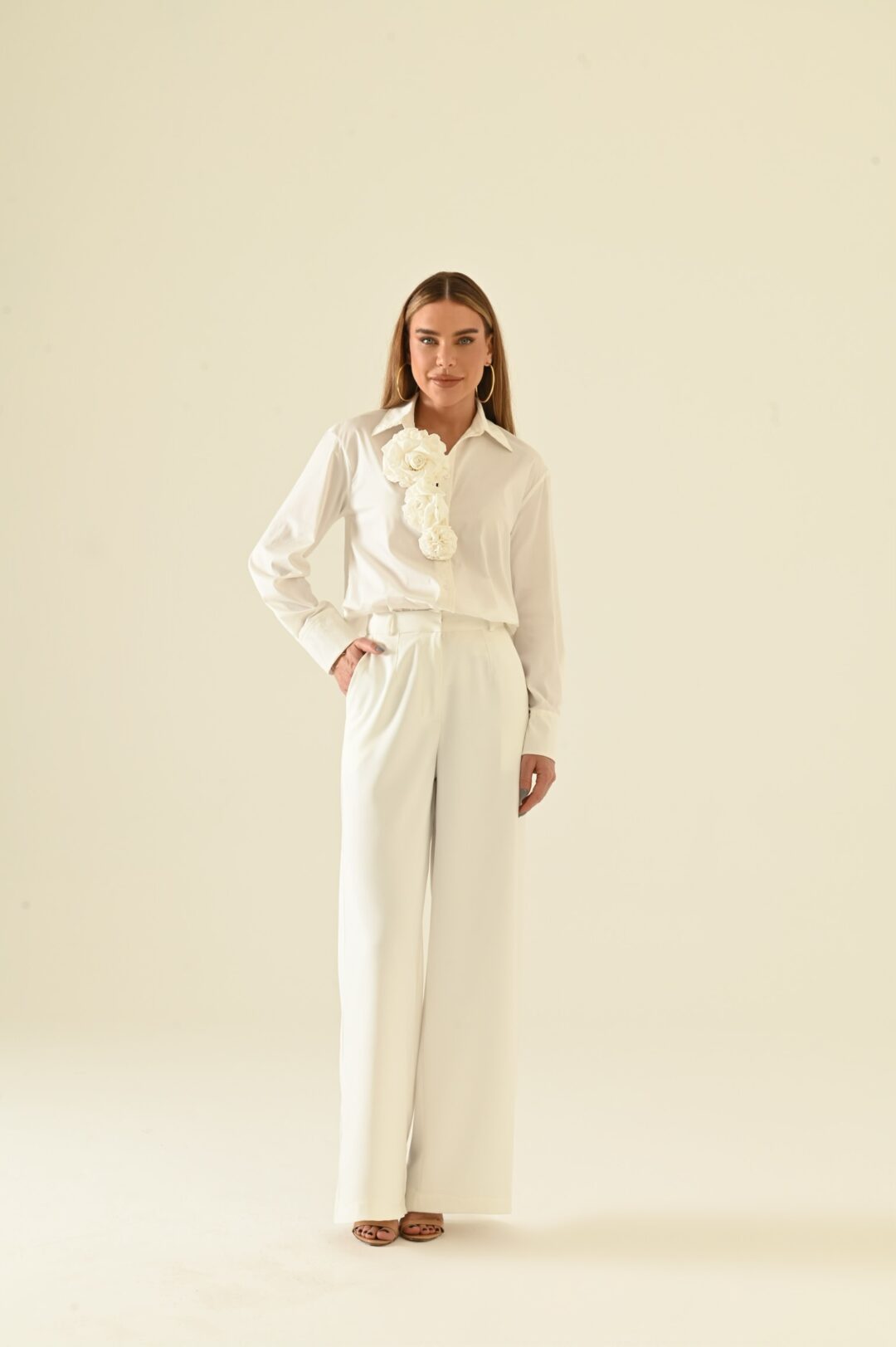 Conjunto calça e camisa flores aplicadas Ruth